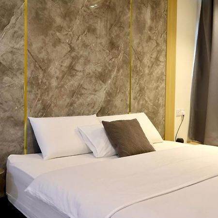 Kuching City Centre Smart Home Luxury Resort Condo エクステリア 写真