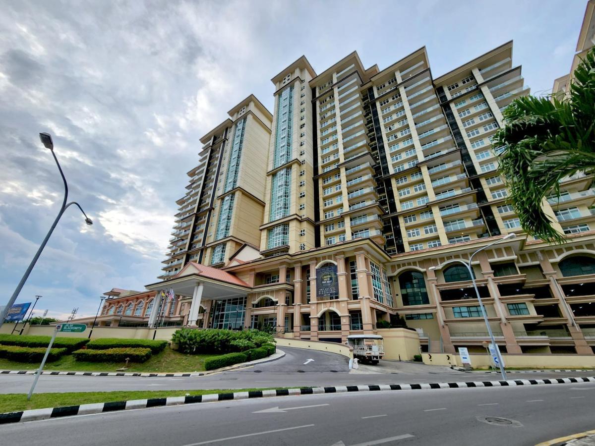 Kuching City Centre Smart Home Luxury Resort Condo エクステリア 写真